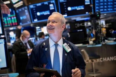 U.S. Stocks Open Higher on Hopes of Halting Interest Rate Hikes