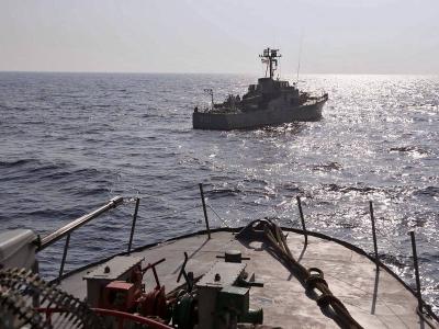 Title: U.S. Navy: Destroyer Intercepts Iranian Ship Smuggling Drugs