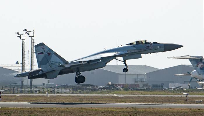 Iran Finalizes Deal with Russia to Purchase Sukhoi-35 Fighter Jets
