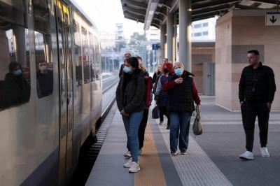 Return of Greek Trains at Low Speed