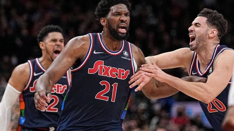 Celtics Lead 2-1 Over Sixers in NBA Playoff Series