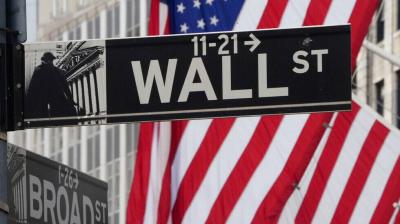 Wall Street Rises Amid Economic Concerns