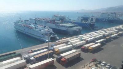 Closure of Two Ports in Egypt Due to Bad Weather