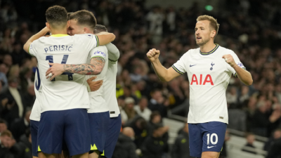 English Premier League: Tottenham Pressures Leaders Arsenal and Manchester City