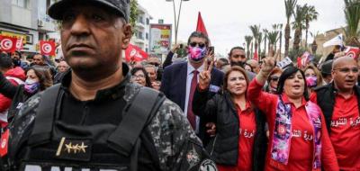 Supporters of the Tunisian President Demonstrate in His Favor