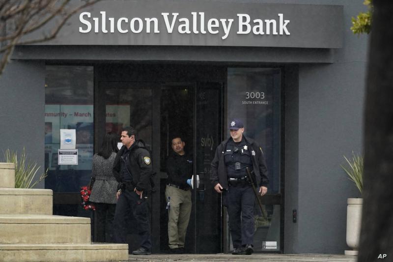 Britain Struggles to Mitigate Fallout from Silicon Valley Bank Bankruptcy