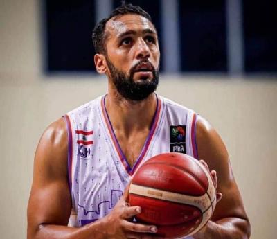 Title: Lebanese National Team Captain Signs with Syrian Al-Karama