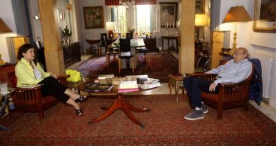 Title: Walid Jumblatt Discusses Conditions with the American Ambassador