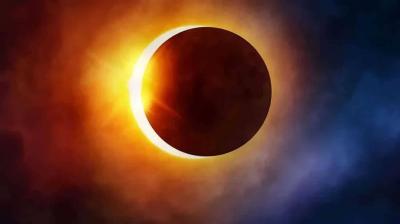 "Hybrid Eclipse" Draws Thousands to an Australian Town