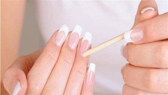 Golden Tips for Caring for Cracked Nails
