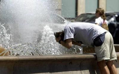 Title: Severe Heat Waves Hit Greece and America