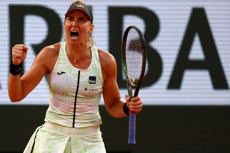 Beatriz Haddad Maia Advances to Fourth Round at Wimbledon for the First Time in Her Career