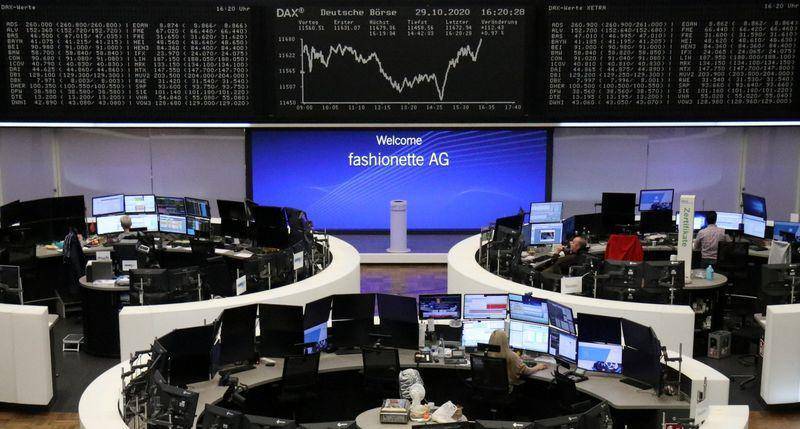 European Stocks Rise with Healthcare Sector Leading Gains