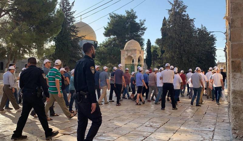 142 Settlers Storm Al-Aqsa