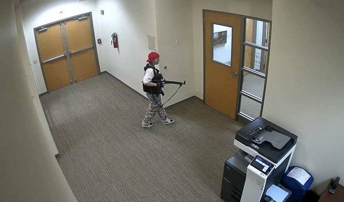 Video: Cameras Capture Attack on School in Tennessee, USA