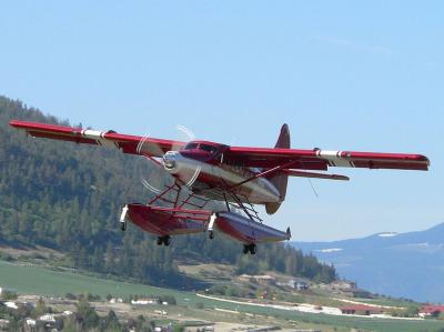 Title: Private Amphibious Plane Crashes in Russia, Crew Killed