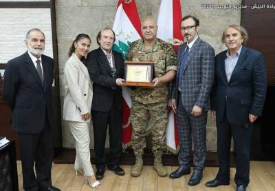 "Karakla" and Joseph Azar Visit Army Commander