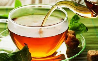 Tea and the Treatment of Dermatitis
