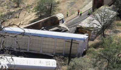 Train Derails in California