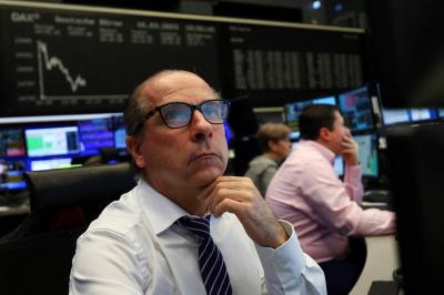Title: Decline in German Investor Sentiment in July