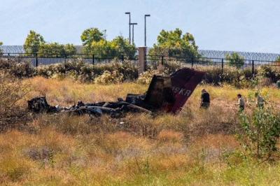 6 Dead in Business Jet Crash in California