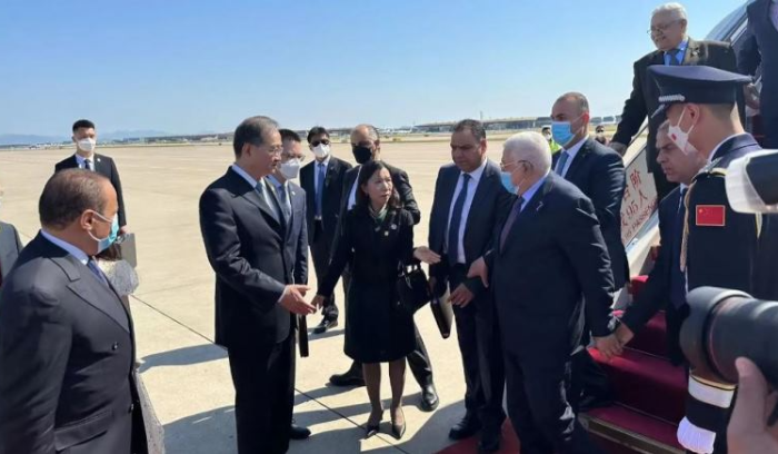 Palestinian President Arrives in China