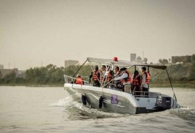 4 People Killed in Tourist Boat Capsize in Italy
