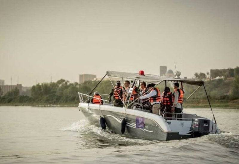 4 People Killed in Tourist Boat Capsize in Italy