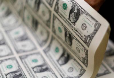 Dollar Declines Amid Expectations of Central Bank Interest Rate Decisions