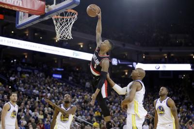 Grizzlies Overcome Warriors and Celtics Lose in the NBA