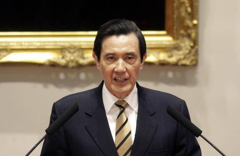 Former Taiwan President Visits China