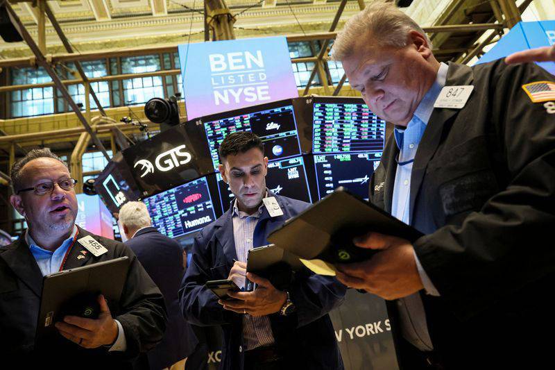 Wall Street Opens Higher Amid Hopes for Debt Ceiling Solution
