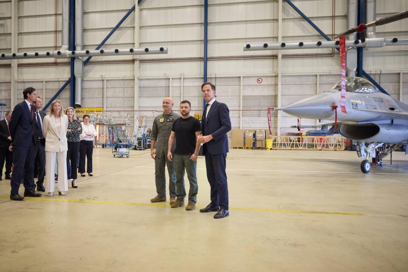 Pentagon Announces Start Date for Ukrainian F-16 Fighter Pilot Training