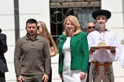 Zelensky Arrives in Slovakia