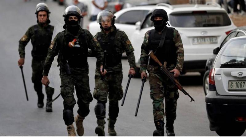 Title: Clashes Between Protesters and Palestinian Security Forces in the West Bank