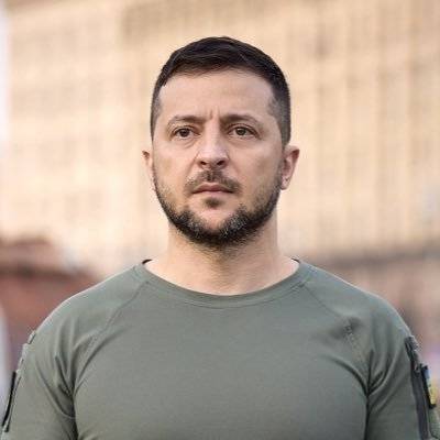 Zelensky Praises Resistance Against Russian Attacks in Eastern Ukraine
