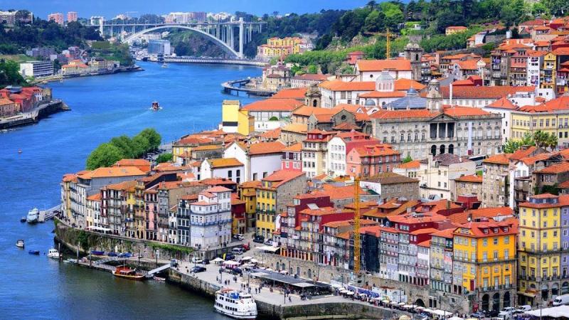 Shooting in Portugal Leaves 4 Dead
