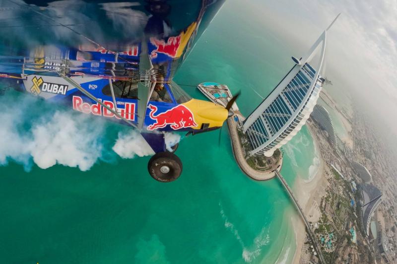 Video: Airplane with Wings Lands on Burj Al Arab Roof