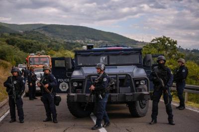 New Dispute After the Detention of Three Officers