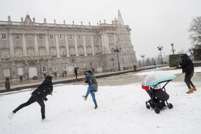 Snow Falls in Spain After an Early Heatwave