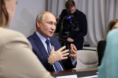 Putin Conducts Phone Call with Mali's President
