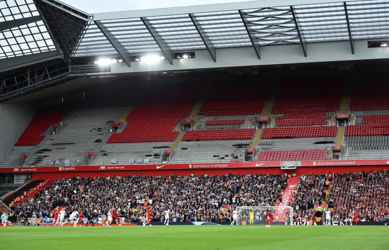 Black Armbands in the Premier League Amid Israel-Hamas Conflict