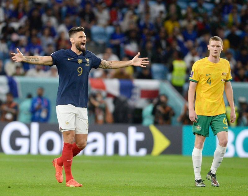 Title: France Defeats Australia and Tops Group D in Qatar World Cup