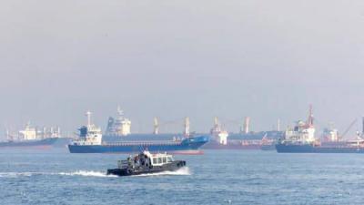 Ukraine: 6 Russian Ports in "War Danger Zone"