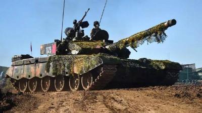 Chinese Army Conducts Military Drills Near Taiwan