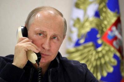 Putin Conducts Phone Call with Emir of Qatar and Iranian President
