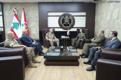 General Aoun Meets Spanish Military Attaché