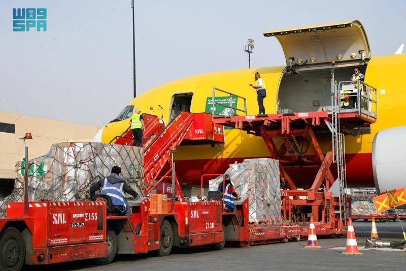 Saudi Arabia Announces Sending Fifth Relief Aircraft to Gaza