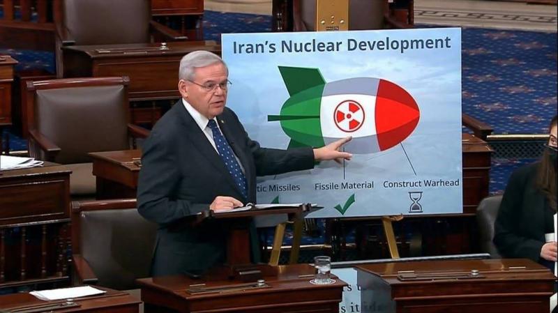 رئيس لجنة العلاقات الخارجية في مجلس الشيوخ: إيران أوشكت على صنع سلاح نووي