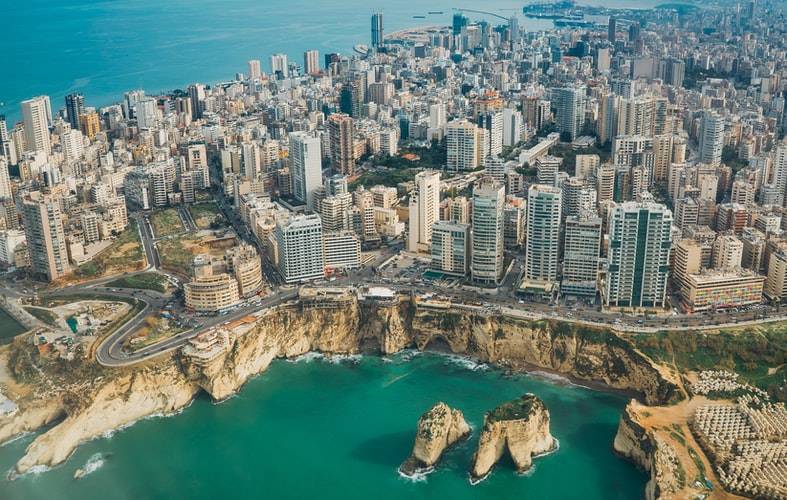 في لبنان.. غلاء المحروقات يهدد بوقف قطاعات عامة